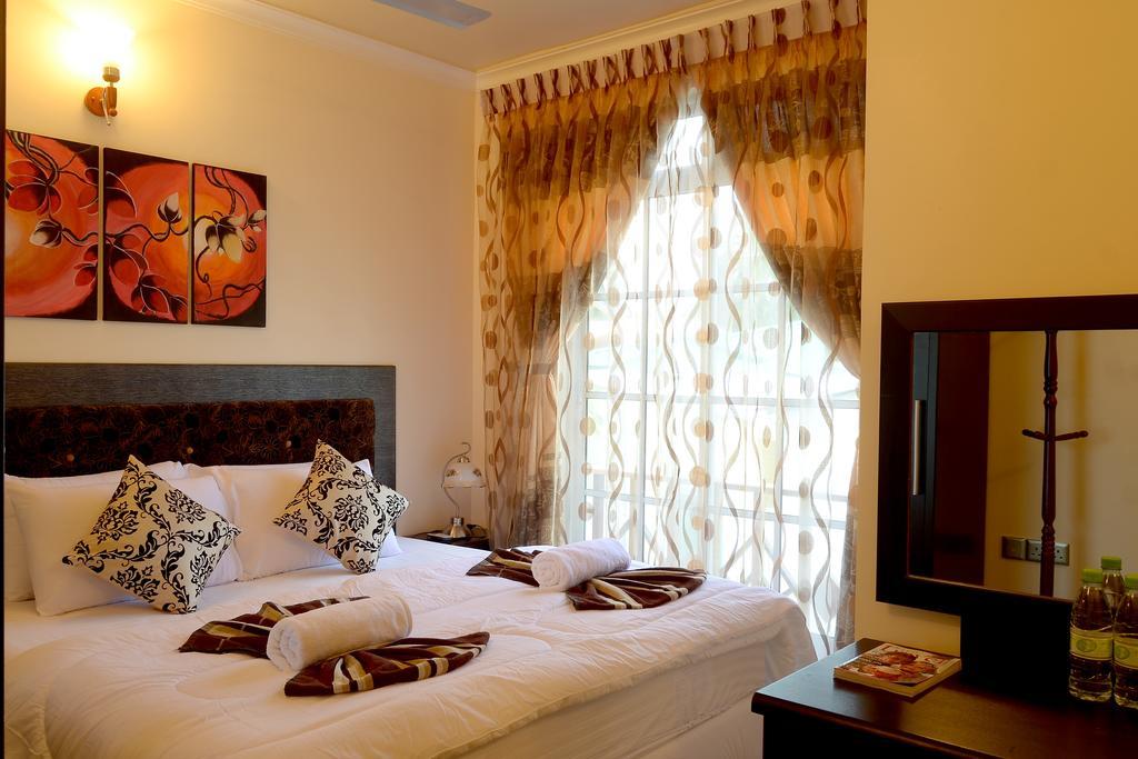 Hotel Lily Rest Maldives Maafushi Esterno foto