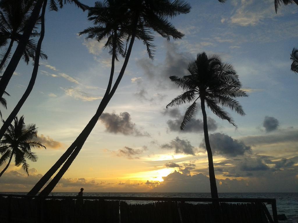 Hotel Lily Rest Maldives Maafushi Esterno foto
