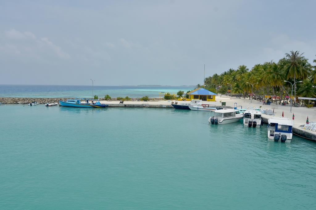 Hotel Lily Rest Maldives Maafushi Esterno foto