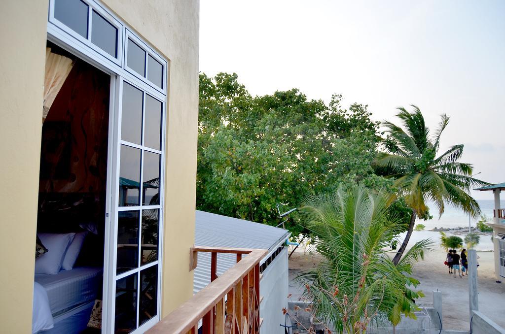 Hotel Lily Rest Maldives Maafushi Esterno foto