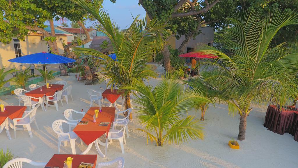 Hotel Lily Rest Maldives Maafushi Esterno foto