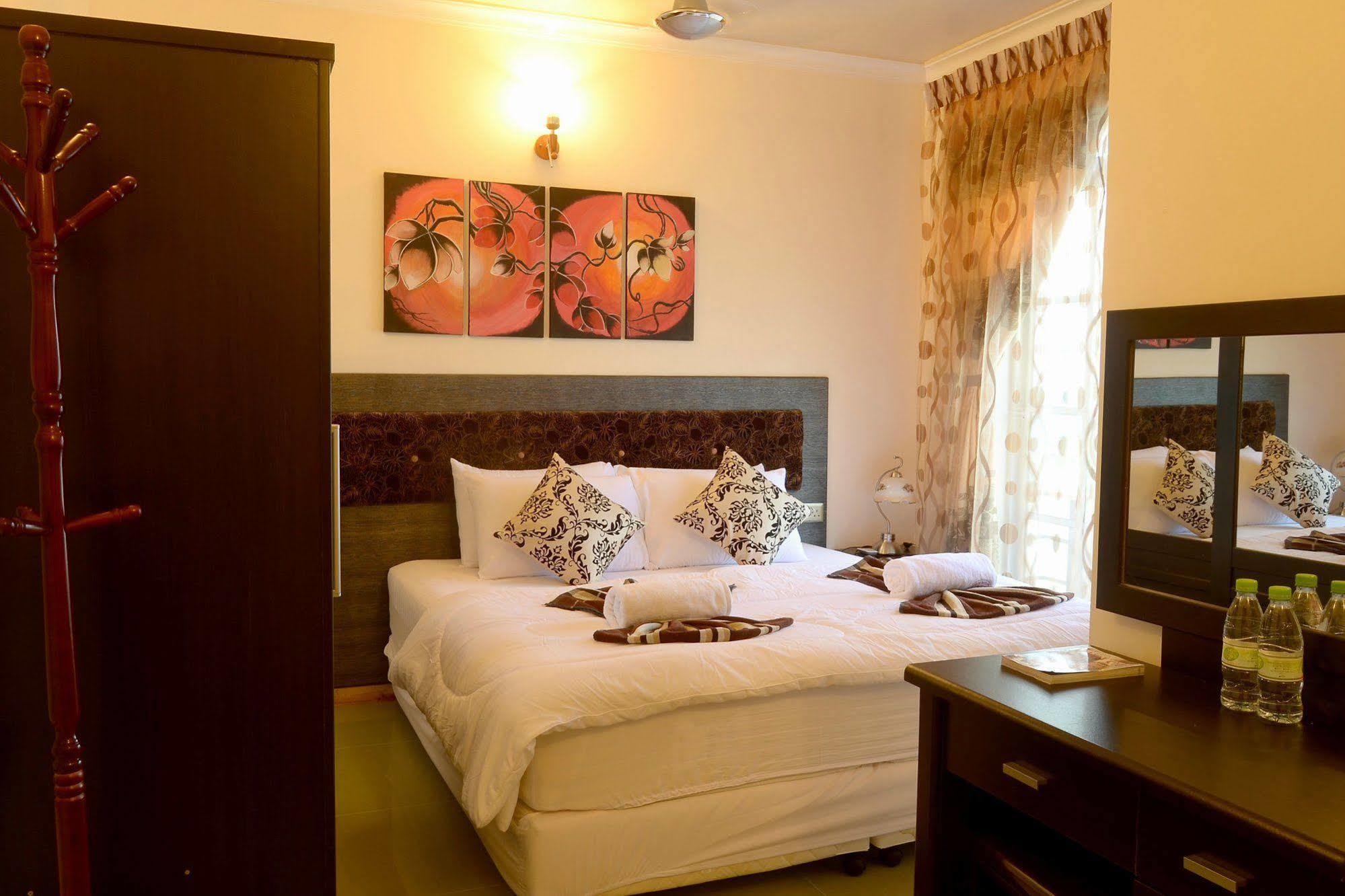 Hotel Lily Rest Maldives Maafushi Esterno foto