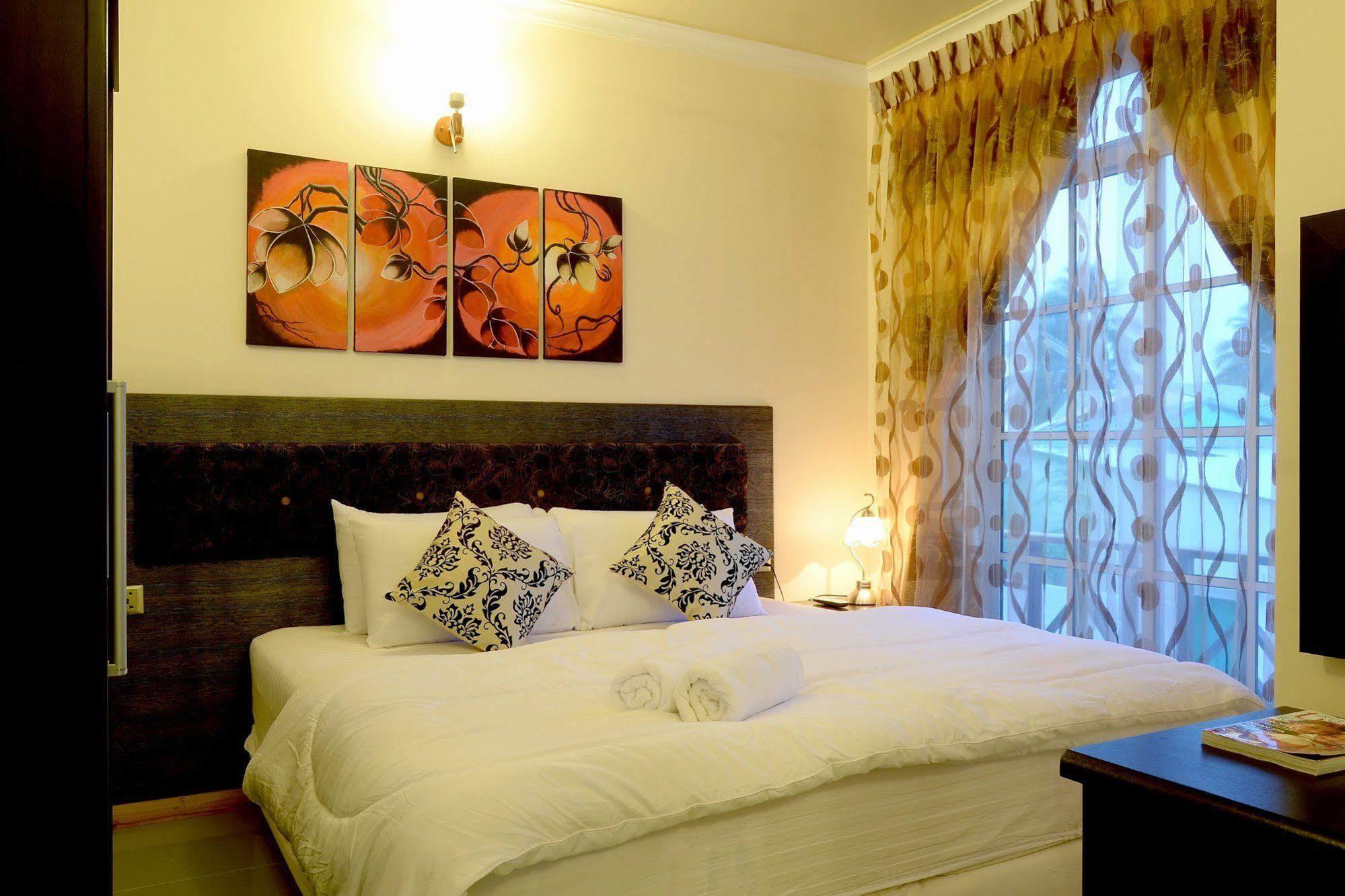 Hotel Lily Rest Maldives Maafushi Esterno foto