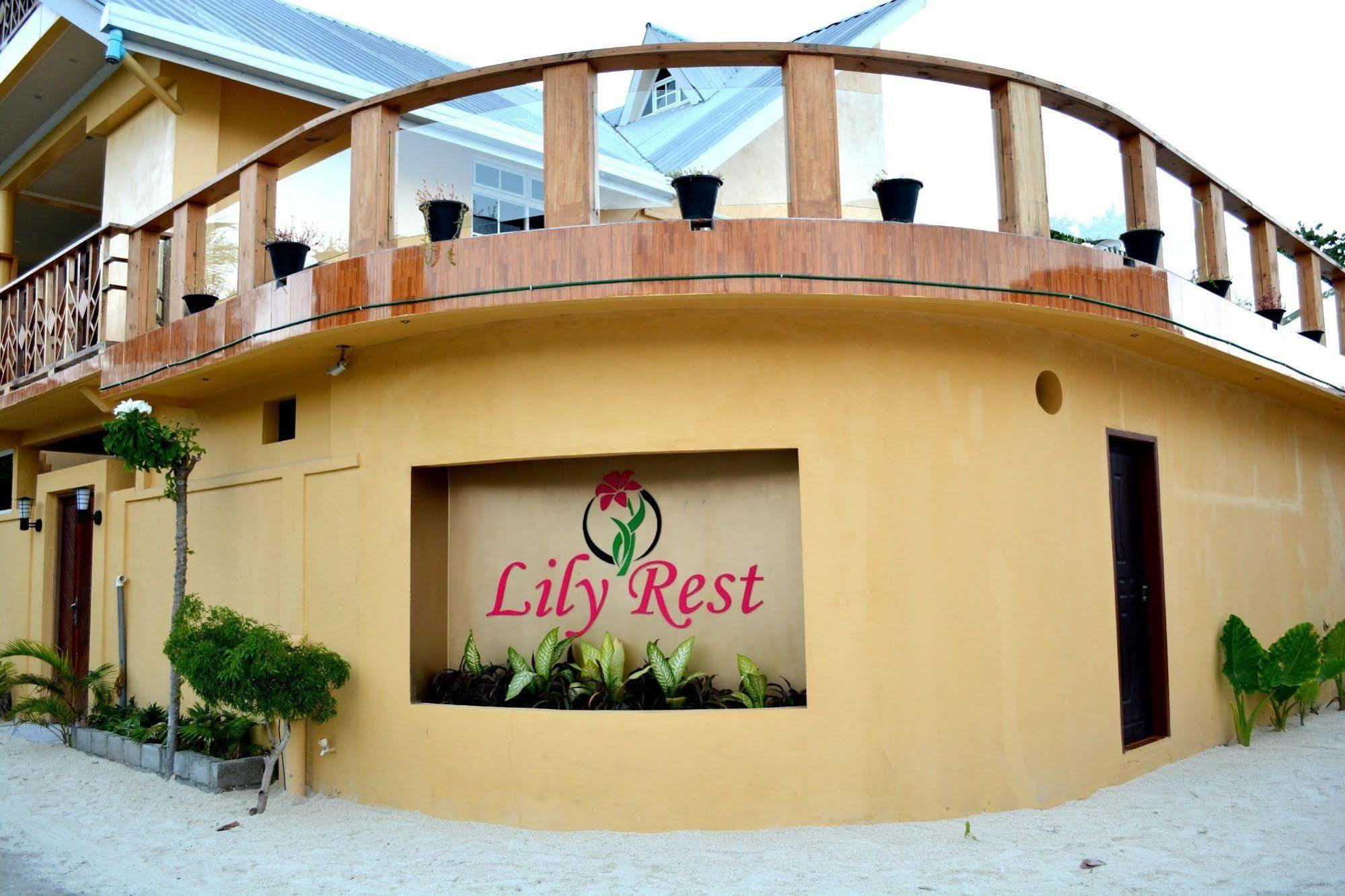 Hotel Lily Rest Maldives Maafushi Esterno foto