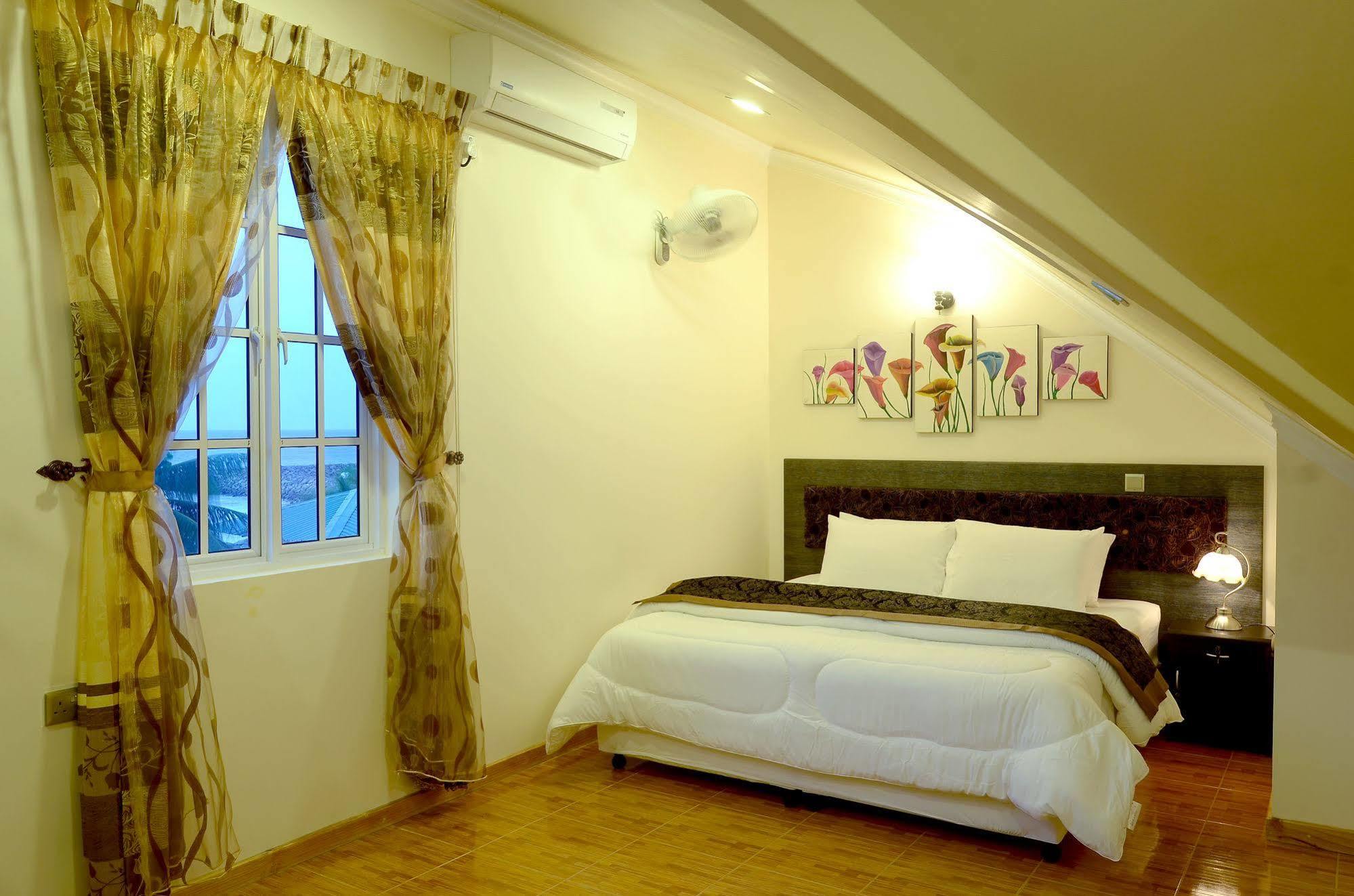 Hotel Lily Rest Maldives Maafushi Esterno foto